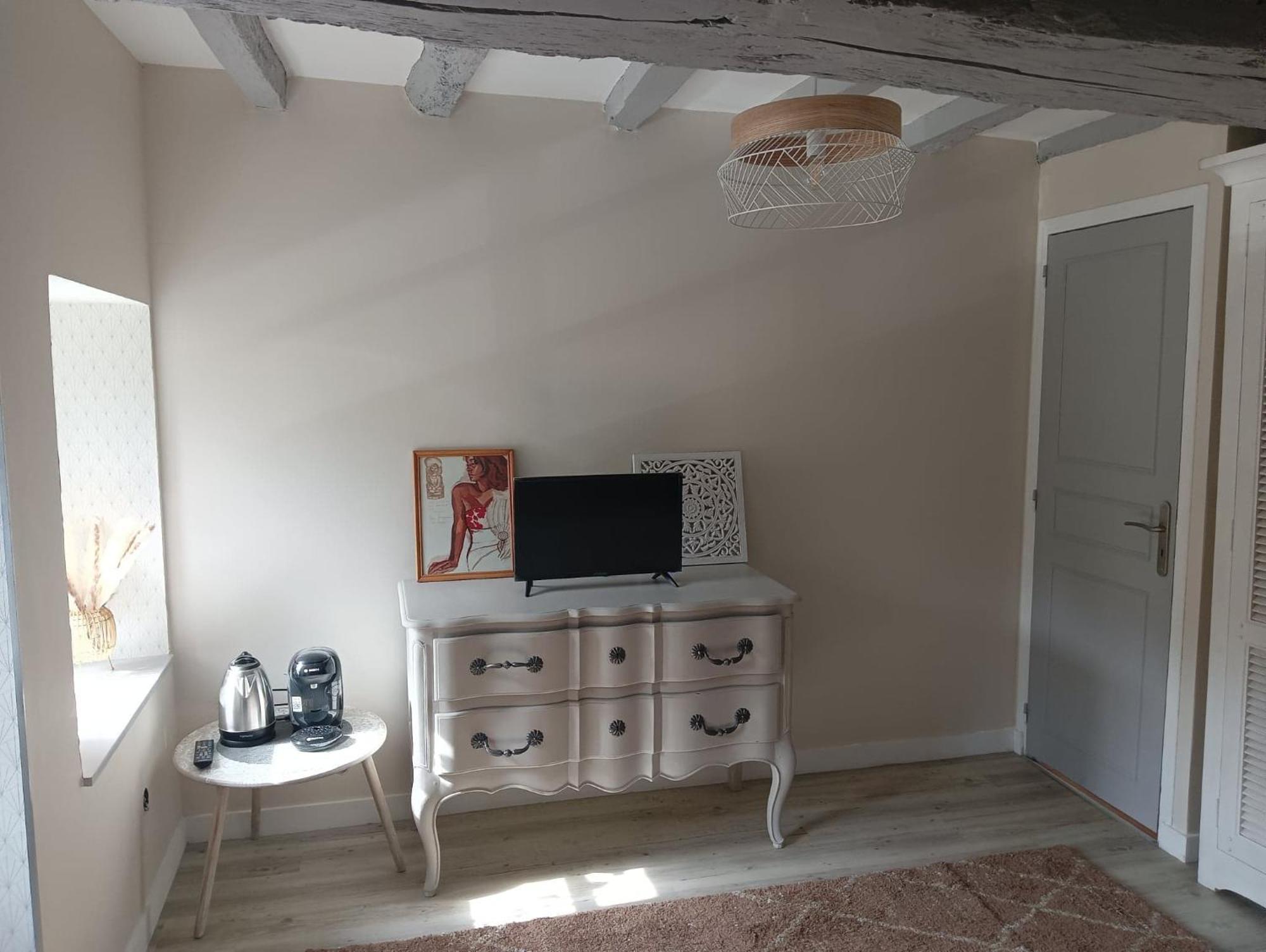 Chambre D'Hote Familiale De La Maison Bleue Lanvallay Exterior photo